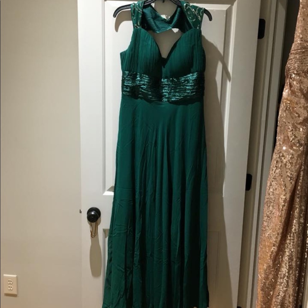 Formal Gown MAKE OFFERS!